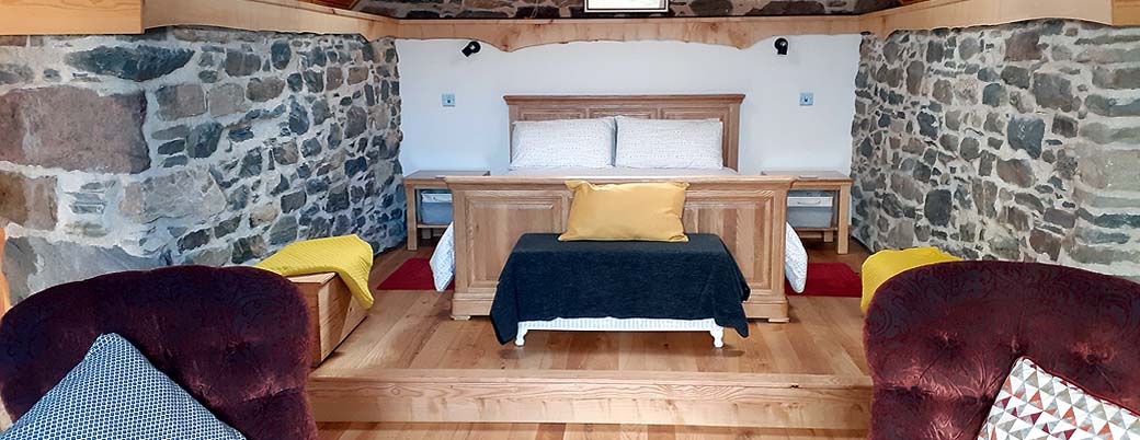 Spacious Open Planned Lounge